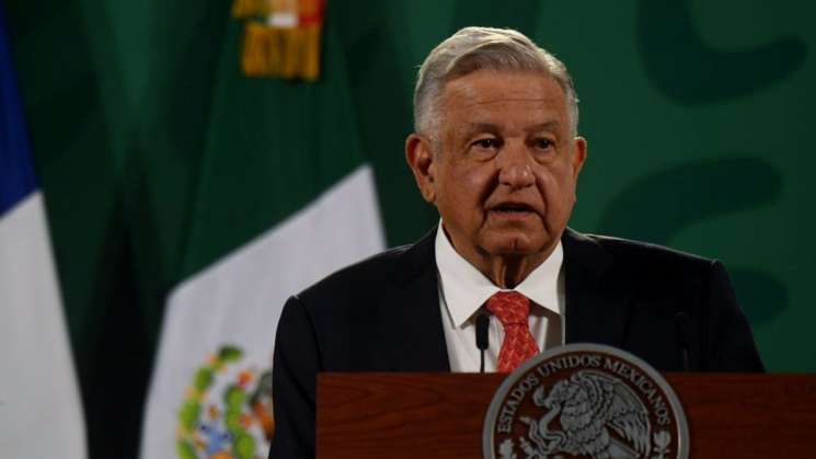 AMLO pide perdón a familiares de víctimas del halconazo