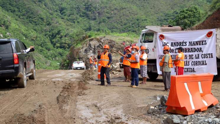 Autopista de Oaxaca a la Costa se entregará en julio de 2022    