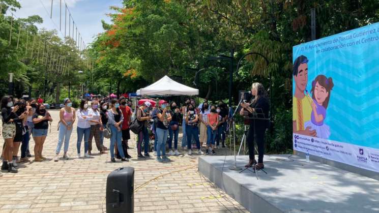 Vivir Quintana, la mujer que unió a todas en un himno