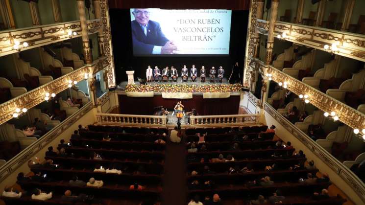 Homenaje póstumo al cronista de la ciudad, don Rubén Vasconcelos