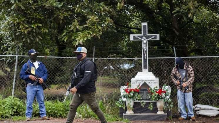 Desbordado México por la violencia de los grupos de autodefensa