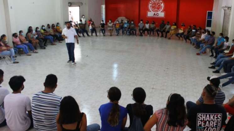 Reclutan a jóvenes para ser brigadistas del Tren Maya