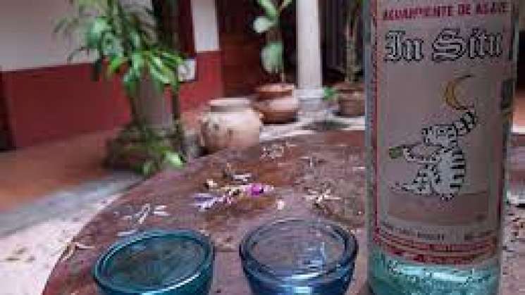 Celebra las fiestas patrias con platillos tradicionales y mezcal 