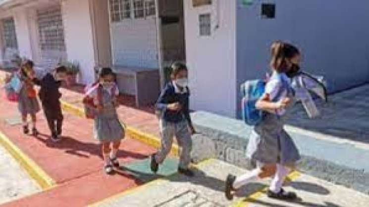 Habrá tres periodos vacacionales para el Ciclo Escolar 2021-2022