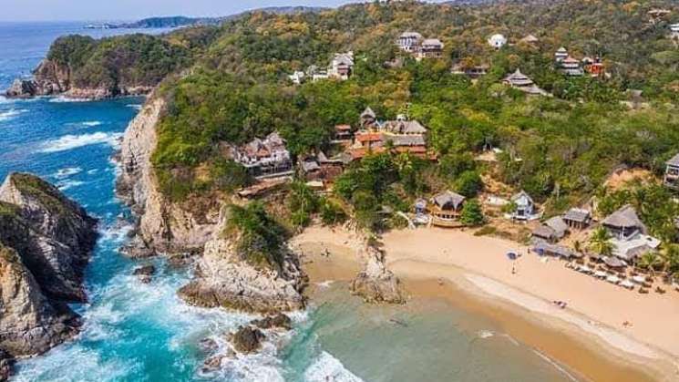 En Zipolite, tras muerte de pionera, intentan invadir Shambhala