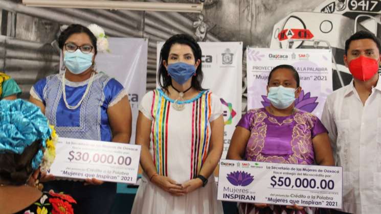 Entregan 791 mil pesos del programa “Mujeres que Inspiran