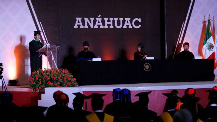 Celebra Anáhuac Oaxaca Ceremonia de Graduación 2021 