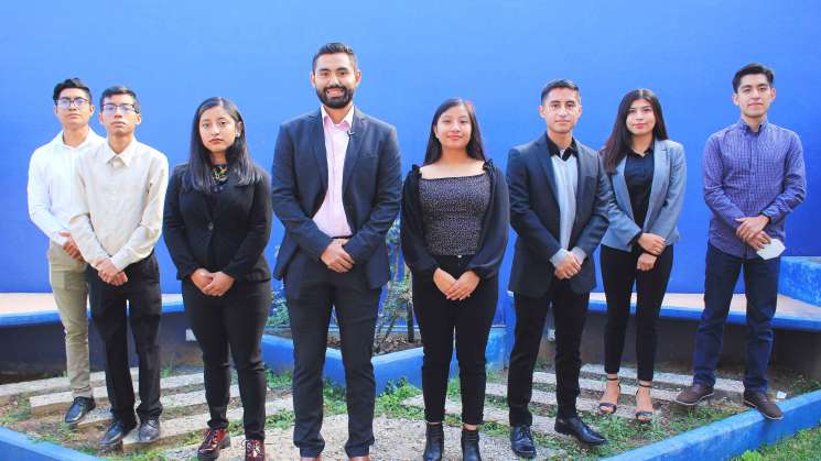 Estudiantes de UABJO ganan Concurso Estatal de Litigación Oral