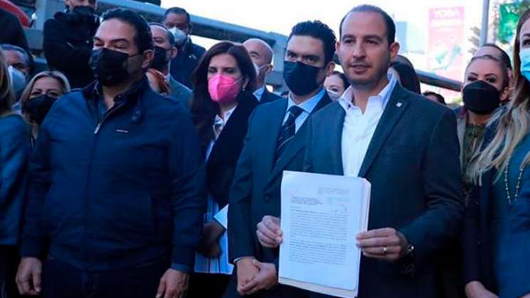 Denuncian al hijo de AMLO por corrupción y trafico de influencias