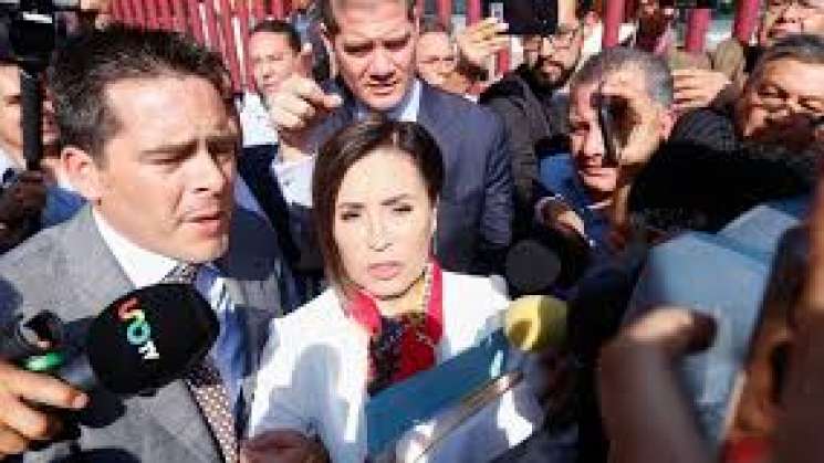 Juez federal ordena que Rosario Robles siga en prisión