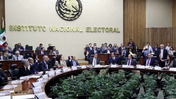 INE prevé imponer multas a partidos políticos por 735 mdp