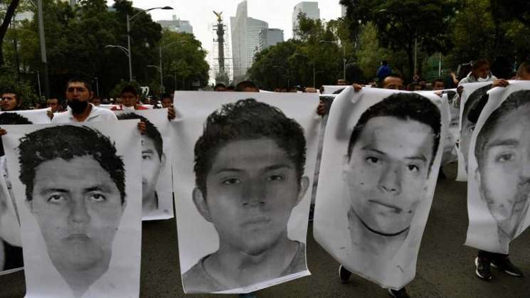 Presentan expertos del GIEI nuevo informe del caso Ayotzinapa