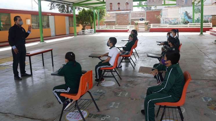 Regreso semipresencial a clases en Oaxaca gradual y voluntario