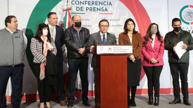 Presenta el PRI su propia iniciativa de reforma eléctrica  