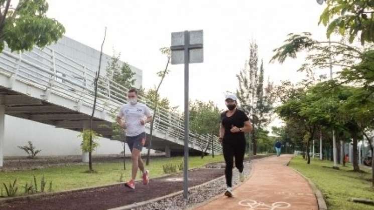 Amplía Administración horarios en parques y espacios públicos  