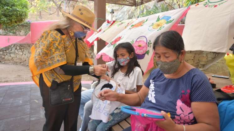 Disfruta el Taller de Tejido y Bordado en el Parque Canteras