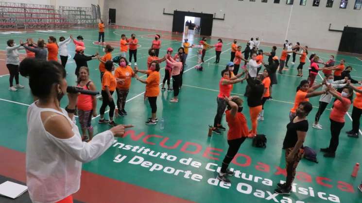 Con clase de baile Fitness, conmemora Incude el “Día Naranja”  