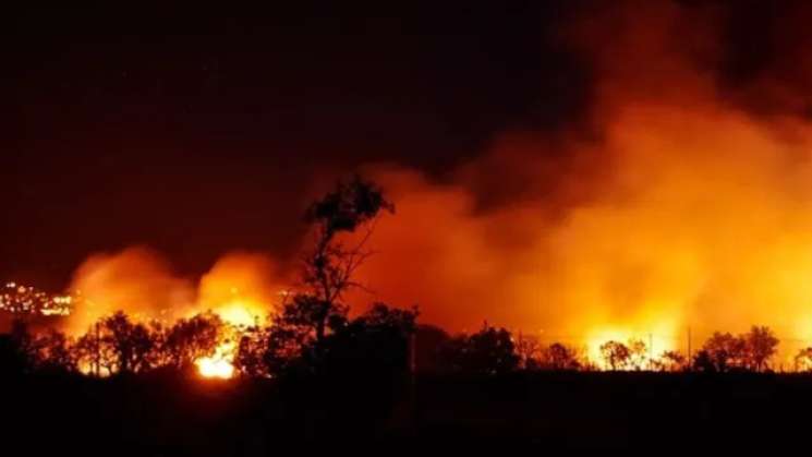  Incendia Grupo paramilitar 30 casas en El Rebolledo, Oaxaca