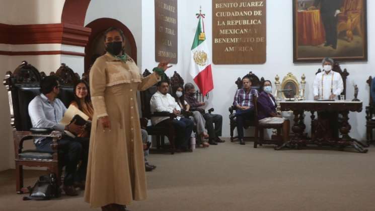 Cabildo de Oaxaca de Juárez se disculpa con Jaquelina Escamilla