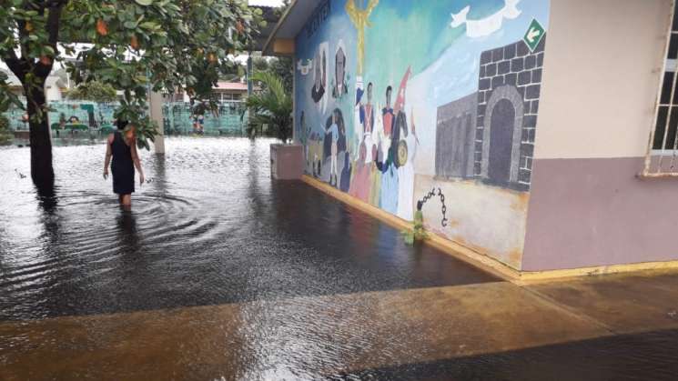 Escuelas afectados serán atendidas con base en semáforo de daños