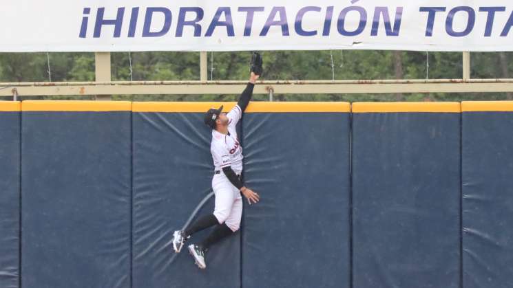 Toros cañonea en el Eduardo Vasconcelos   