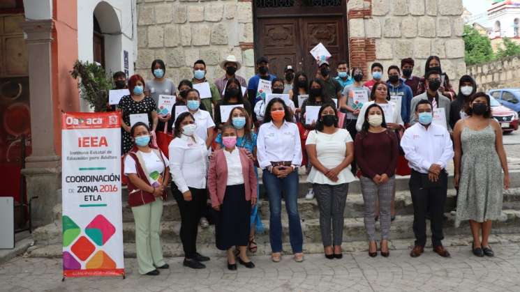 IEEA Oaxaca traza sueños de superación académica en Valle Eteco