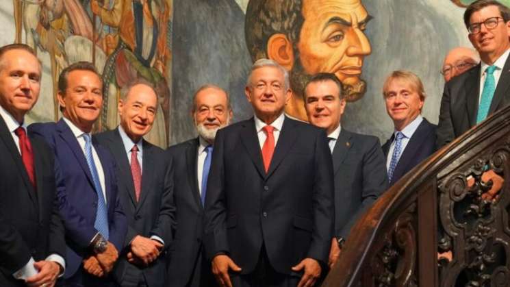 Se reúne AMLO con empresarios de México y EUA en Washington 