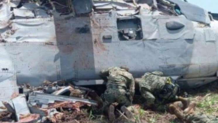 Cae helicóptero de la Marina en los Mochis; hay 14 muertos