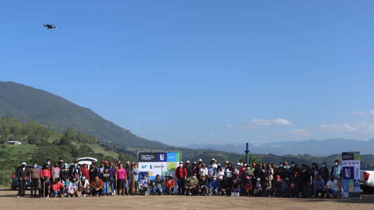 UTSSO realiza jornada de reforestación en la Sierra Sur