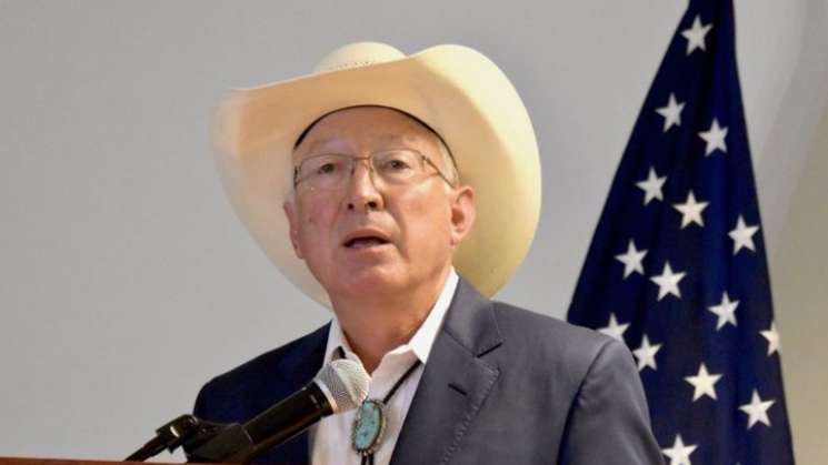 Ken Salazar: Respetable, el plan de seguridad de México