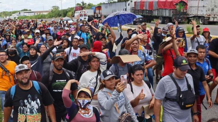 Mas de 500 migrantes sales de Tapachula rumbo a Oaxaca