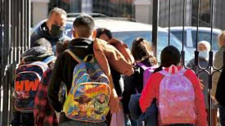 Regresan a las aulas 30 millones de alumnos en México