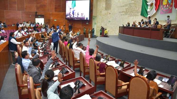 Tras informe de titular de FGO, sin avances en justicia:Diputados