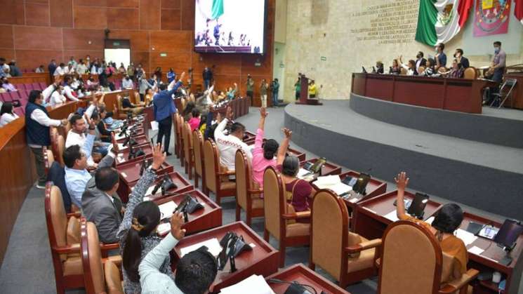 Piden a Gobierno de Oaxaca auditar compras de empresas fantasmas