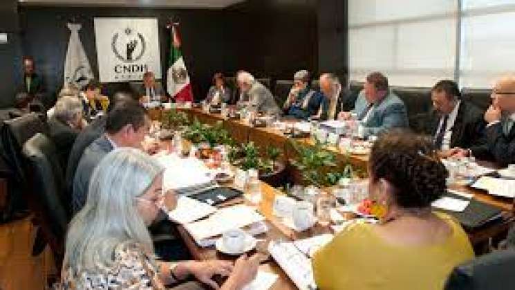 Tras apoyar reforma militar, consejo consultivo rompe con CNDH