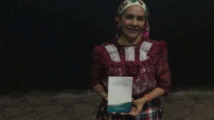 María de Lourdes Martínez gana premio FAHHO-CaSa Emiliano Cruz