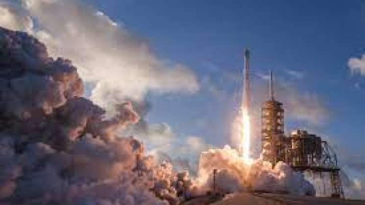 Tras retrasos, despega el Falcon Heavy de SpaceX en Florida