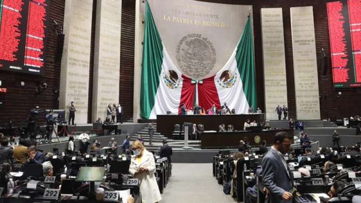 Diputados proponen licencia de paternidad de 7 semanas