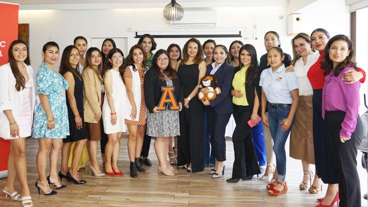 Egresan de Diplomado en Empoderamiento Femenino en Anahuac