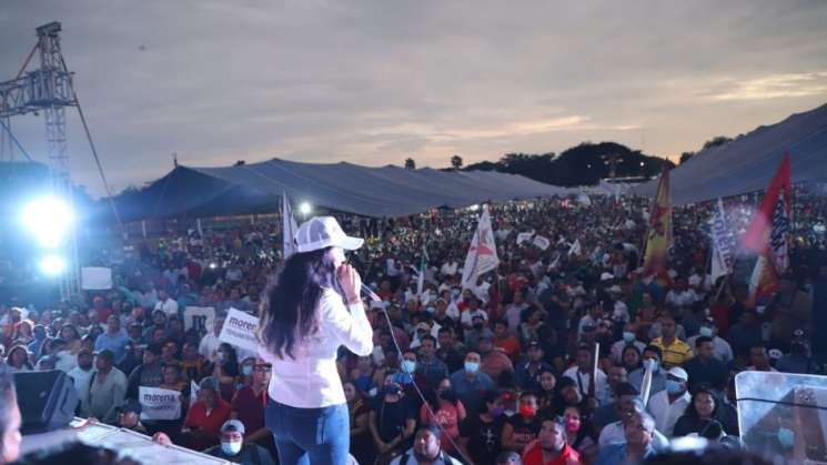 Juchitán se suma en apoyo a Claudia Sheinbaum con 16 mil personas