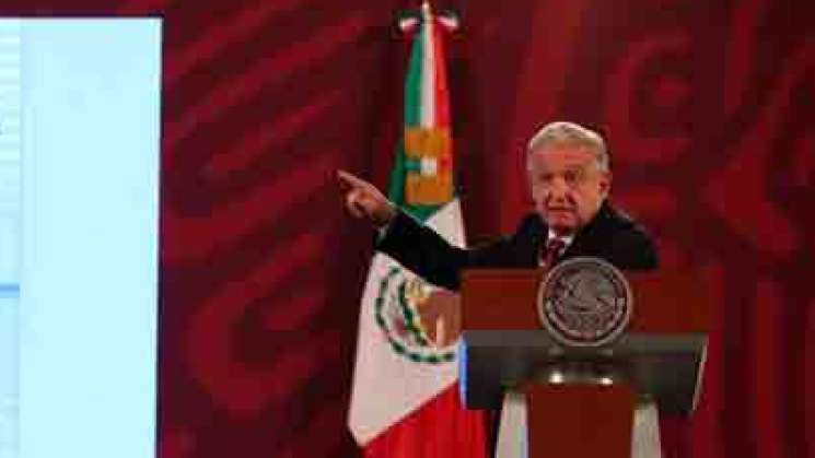 AMLO garantiza libertad de manifestación en marcha por INE