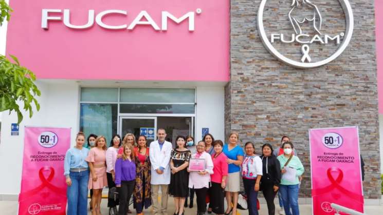 Contra el cáncer, reconoce 50+1 Oaxaca labor del FUCAM Oaxaca