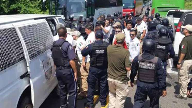 Disuelven 2 caravanas en Oaxaca, mas de 300 migrantes detenidos