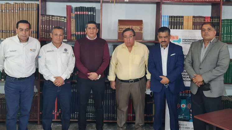 Presenta Foro Nacional de Periodistas la Alerta Prensa en Oaxaca 