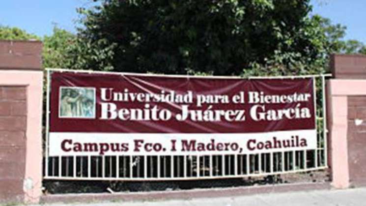 Egresados de Universidad del Bienestar tendrán empleo: AMLO