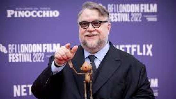 Ofrece Guillermo del Toro financiar estatuas de premios Ariel