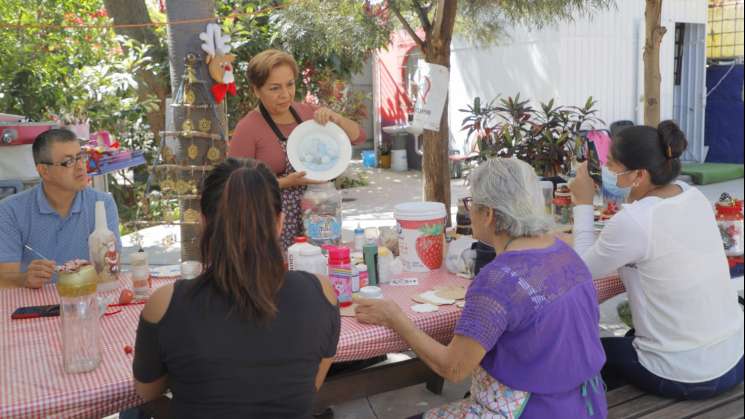 Invitan a Taller Navideño de Manualidades en parque Centenario