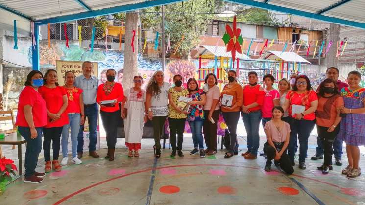 Develan mural y presentan lotería  “Para una vida sana” en Jardín