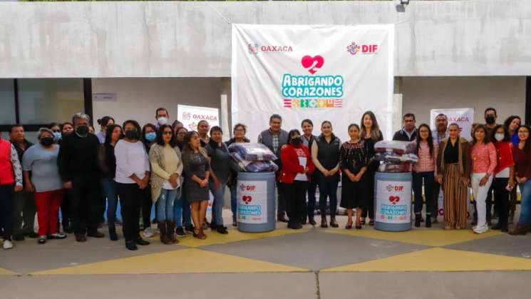 Agradece DIF Oaxaca respuesta a campaña “Abrigando corazones