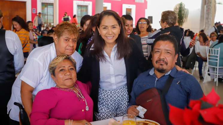 Encabeza Irma Bolaños convivio de fin de año con base trabajadora